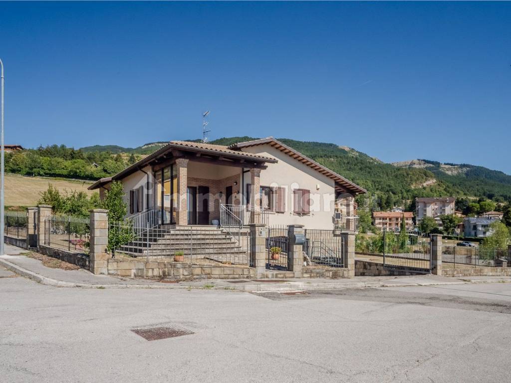 Villa unifamiliare via Paradiso 28, Centro, Carpegna